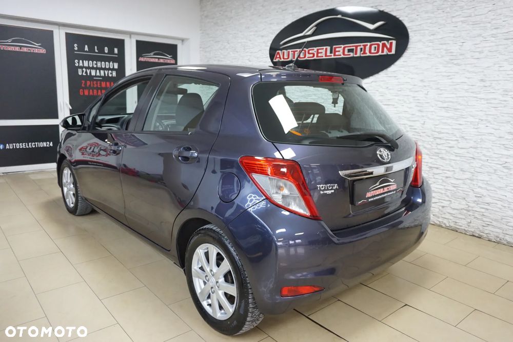 Toyota Yaris 1.0 VVT-i Life - 10