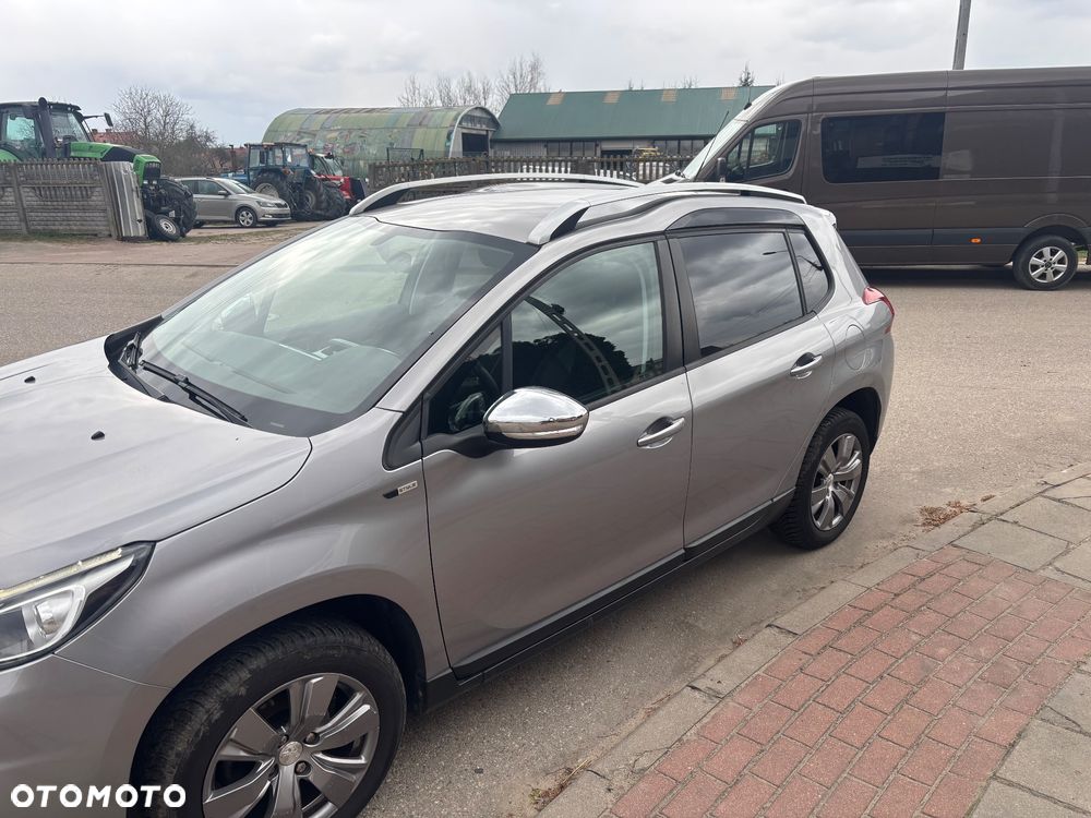 Peugeot 2008 BlueHDi 100 STOP & START Allure - 6
