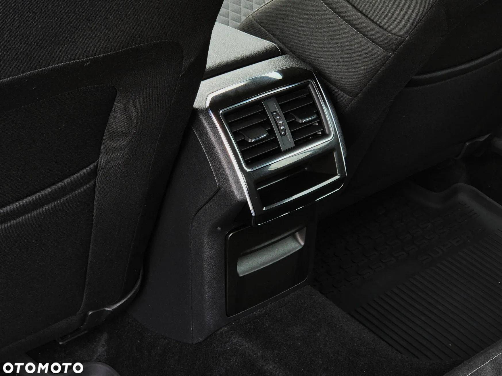 Skoda Superb 2.0 TSI 4x4 Ambition DSG - 26