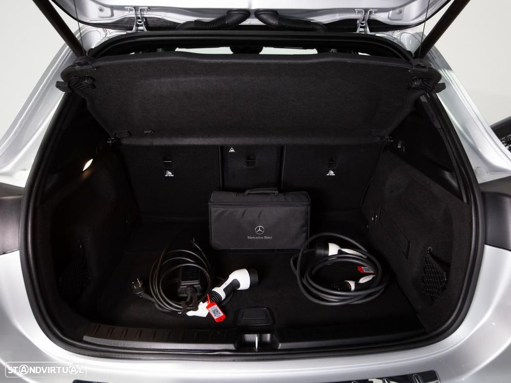 Mercedes-Benz GLA 250 e Progressive - 12