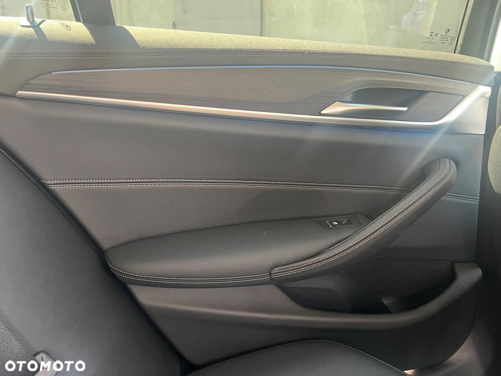 BMW Seria 5 530e iPerformance GPF Luxury Line - 16