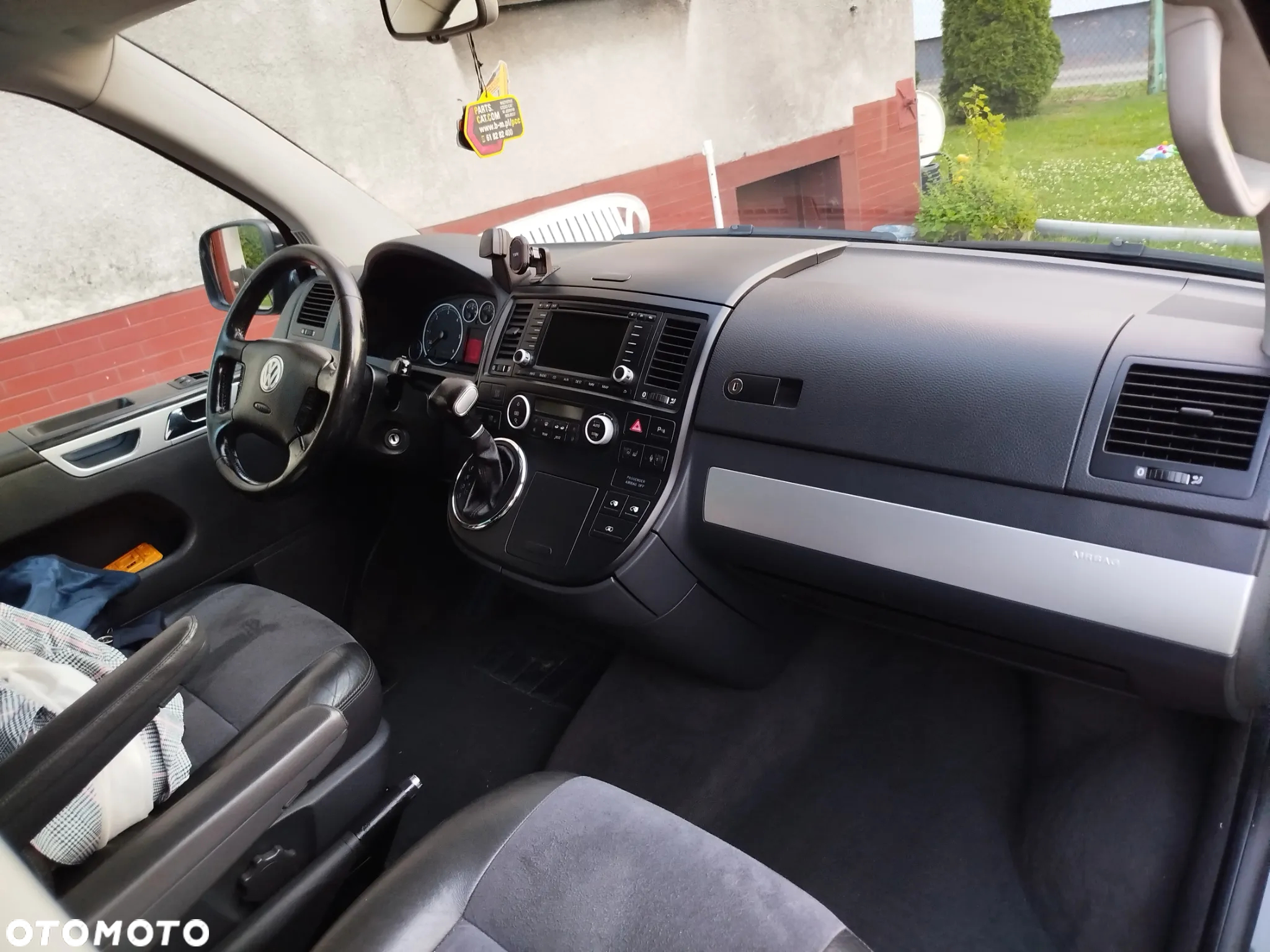 Volkswagen Multivan - 9