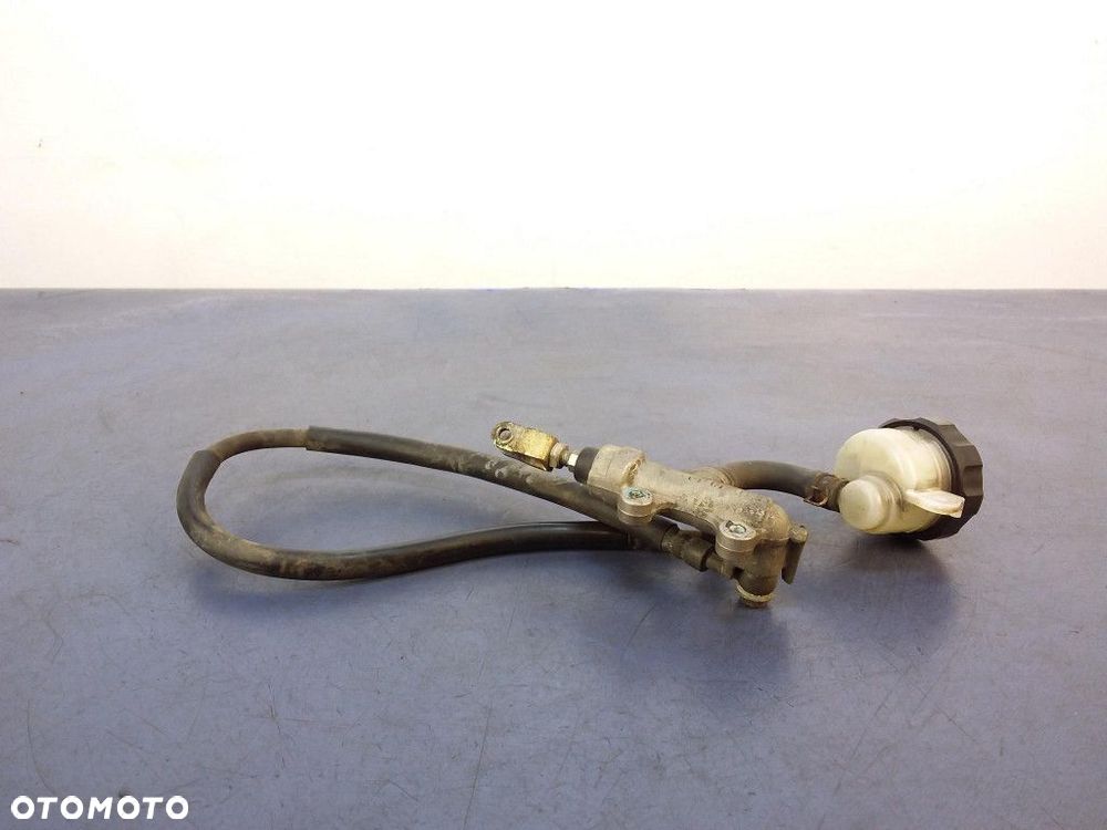 SUZUKI GSX 600F POMPA HAMULCOWA TYŁ - 2