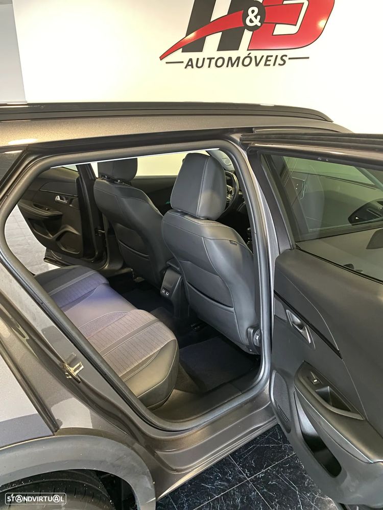 Peugeot 2008 - 4