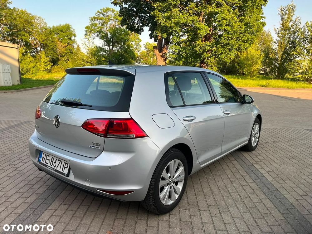 Volkswagen Golf 1.2 TSI BMT Comfortline - 11