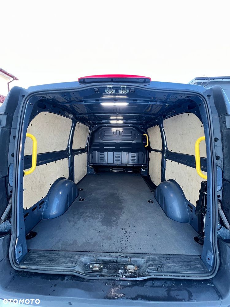 Mercedes-Benz Vito - 15