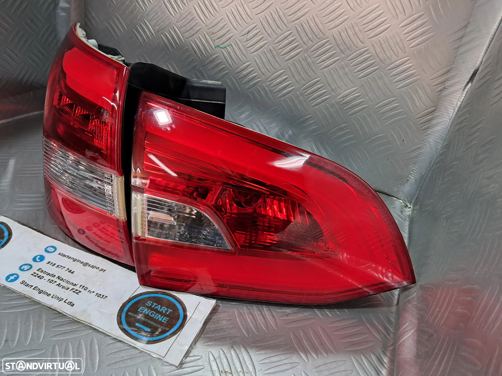Farolim Farolins Peugeot 308 II carrinha 2013-2021 - 2