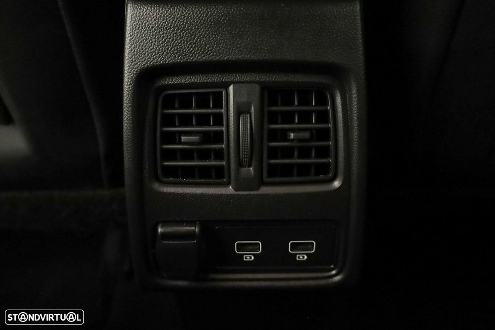 Renault Captur 1.0 TCe Techno Bi-Fuel - 25