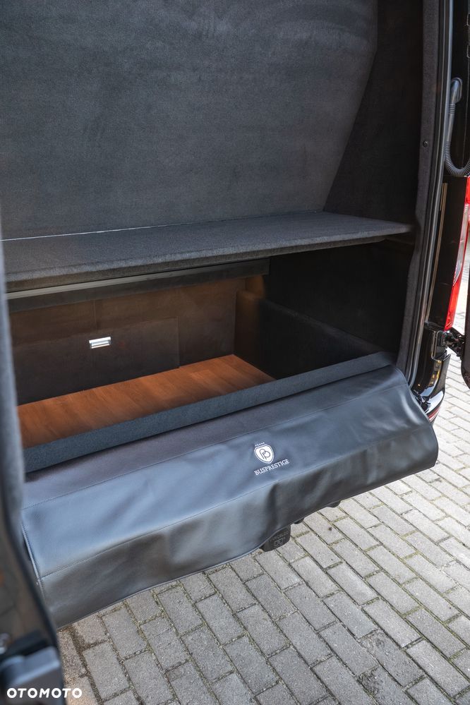 Mercedes-Benz Sprinter 519 - 11