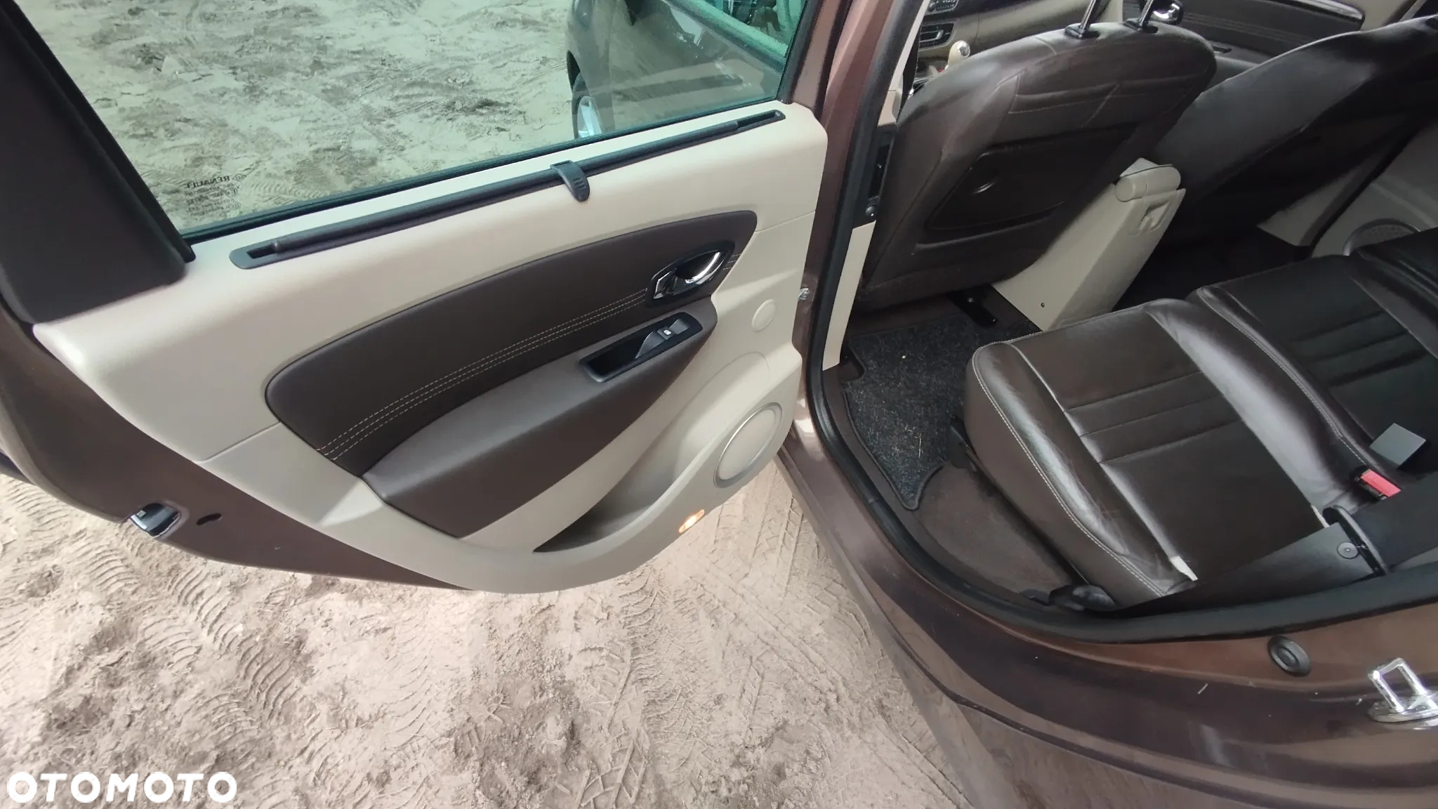 Renault Scenic - 10