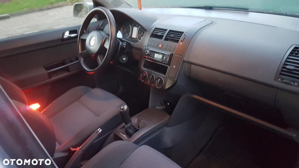 Volkswagen Polo 1.2 12V Fun - 4