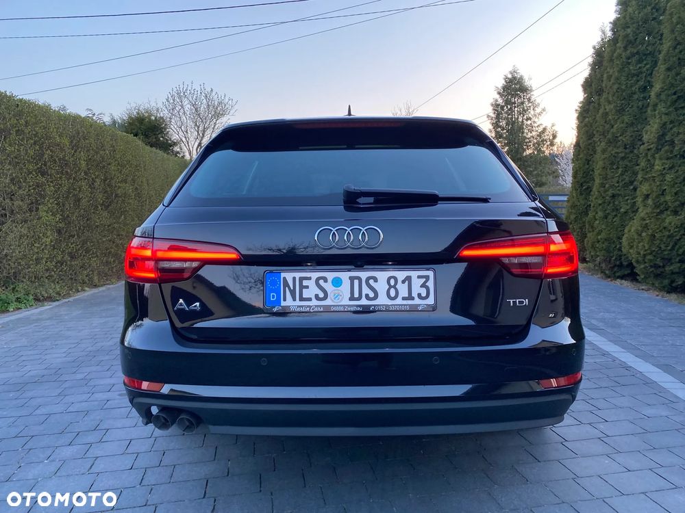 Audi A4 Avant 2.0 TDI S tronic design - 32