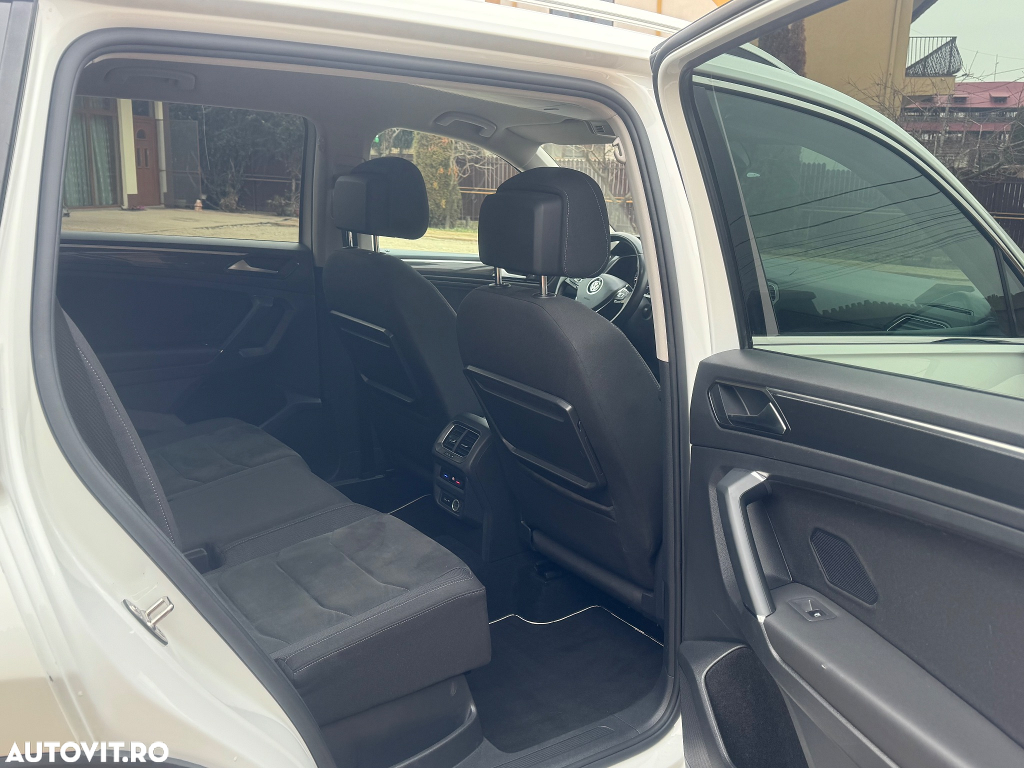 Volkswagen Tiguan Allspace 2.0 TDI SCR 4Motion DSG Highline - 8