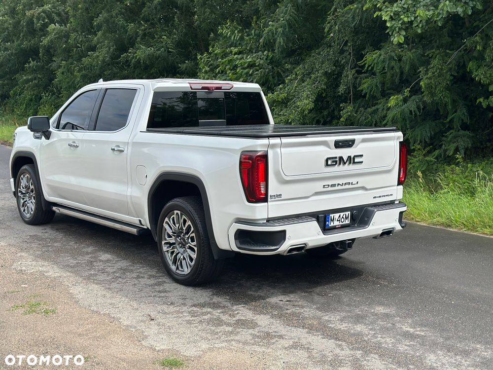 GMC Sierra - 2