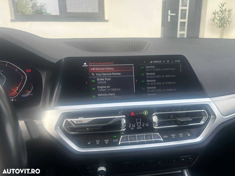 BMW Seria 3 330d Aut. Sport Line - 28