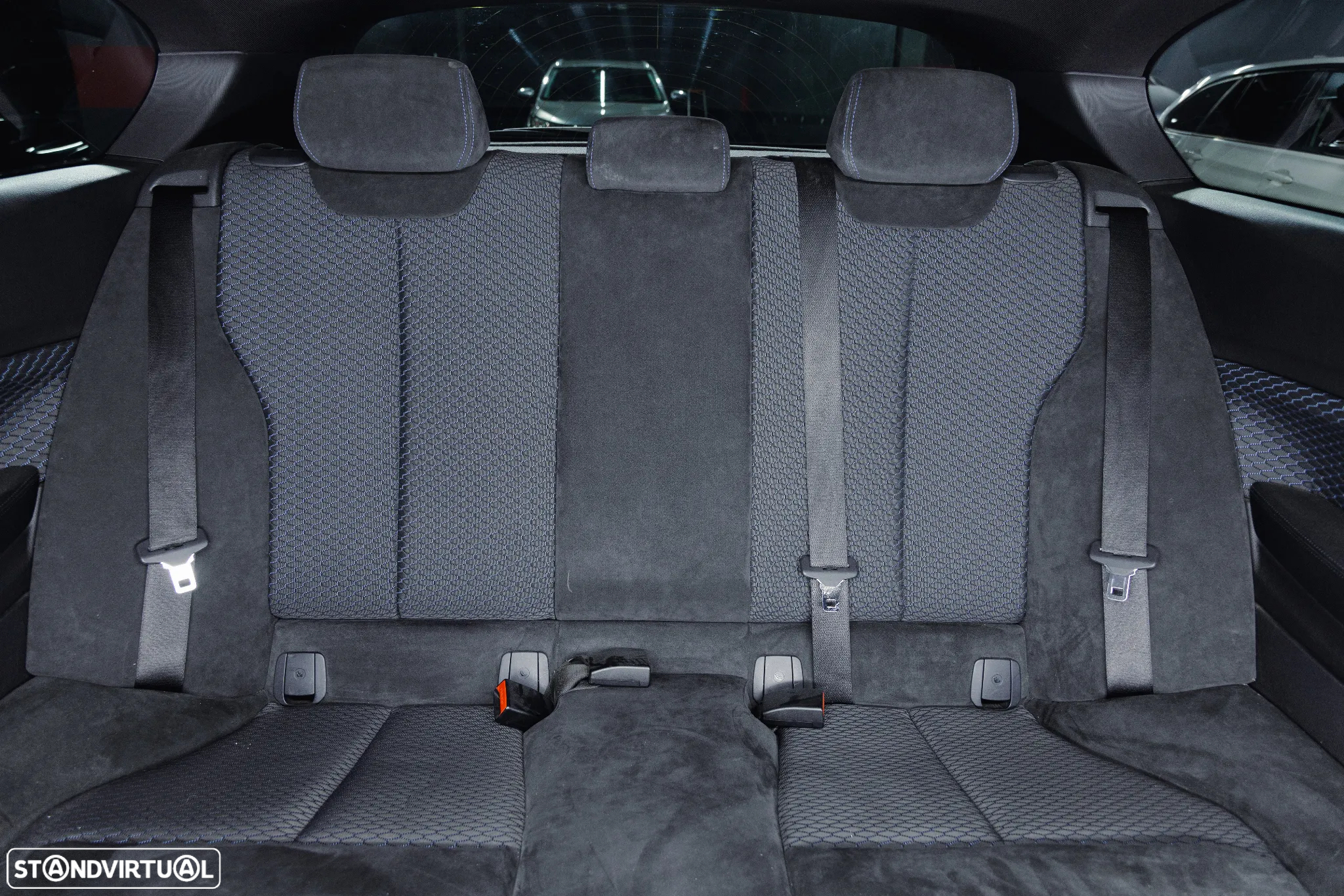 BMW 116 d Pack M - 15