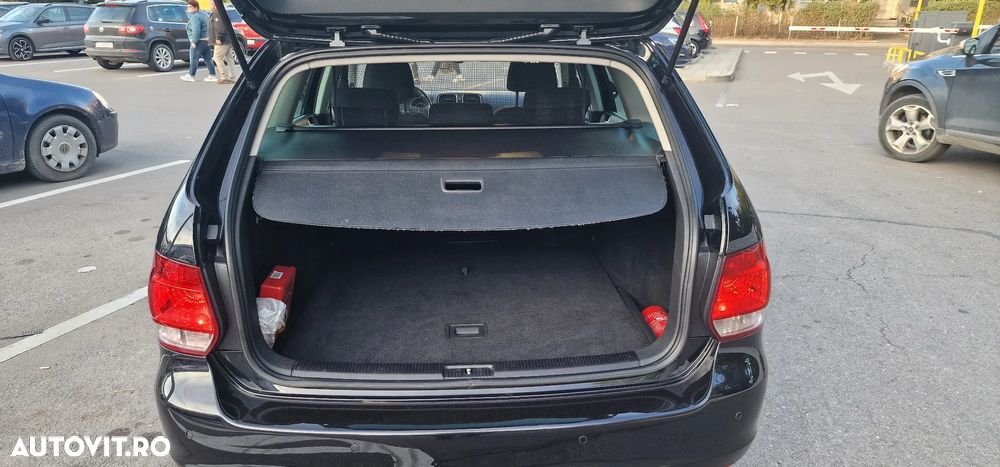 Volkswagen Golf 2.0 TDI BlueMotion Technology Comfortline DSG - 12