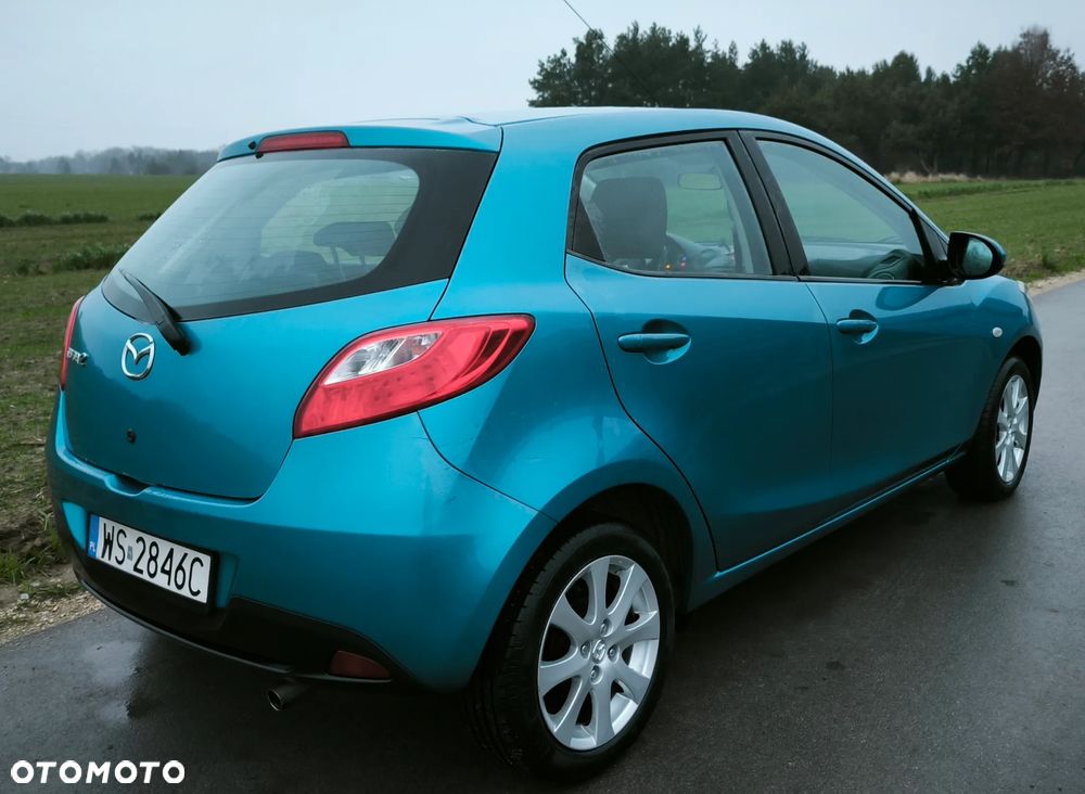 Mazda 2 - 4