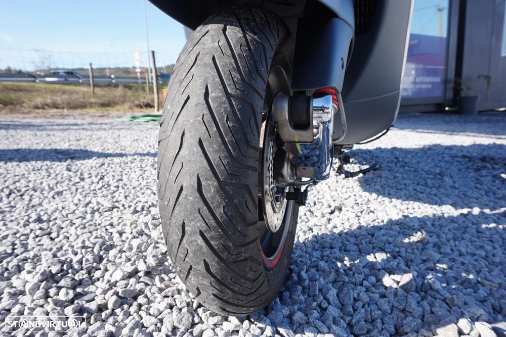 Vespa GTV 300 Sei Giorni II Edition - 19