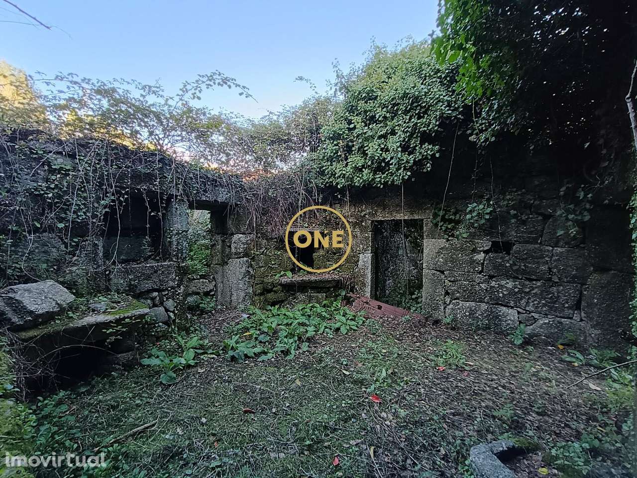 Ruina P/Reconstrução em Passô - Vila Verde - Grande imagem: 5/25