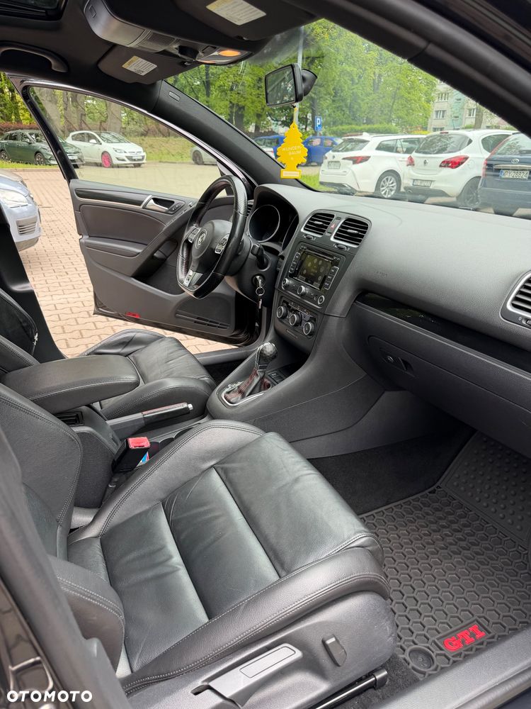 Volkswagen Golf 2.0 GTI DSG - 24