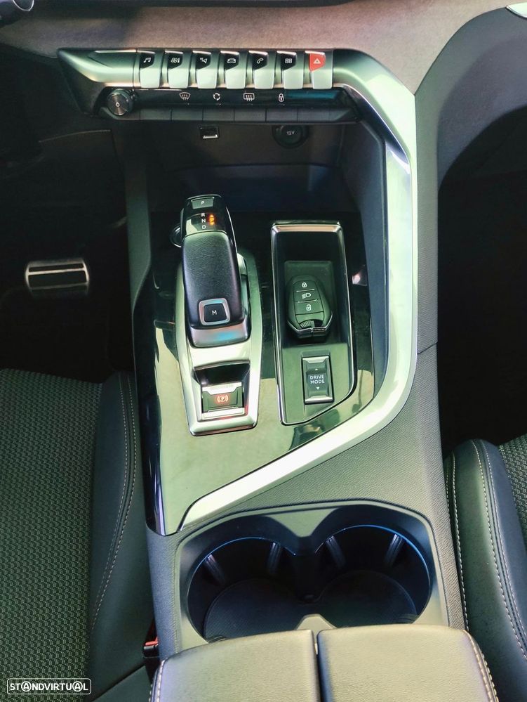 Peugeot 3008 1.5 BlueHDi GT EAT8 - 16