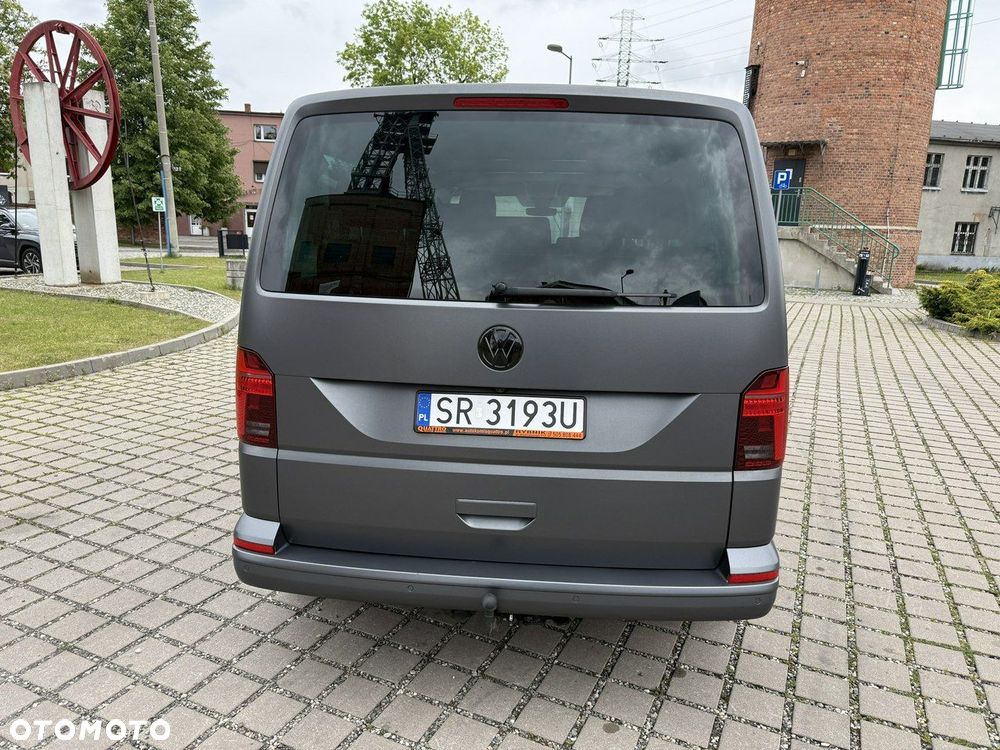 Volkswagen Multivan - 9