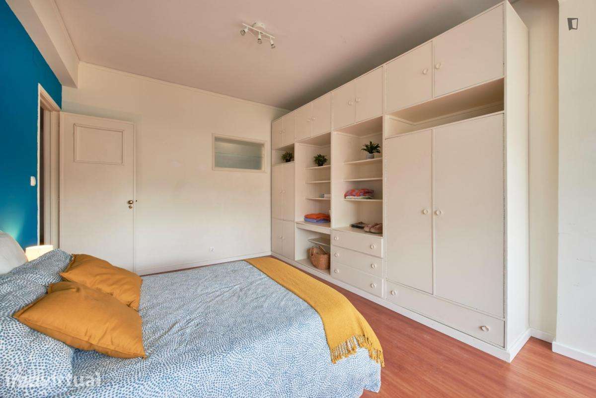 Quarto - localizado em Lumiar Lisbon - Grande imagem: 4/25