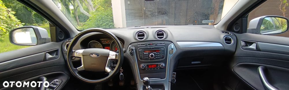 Ford Mondeo 1.6 T Silver X Plus - 11