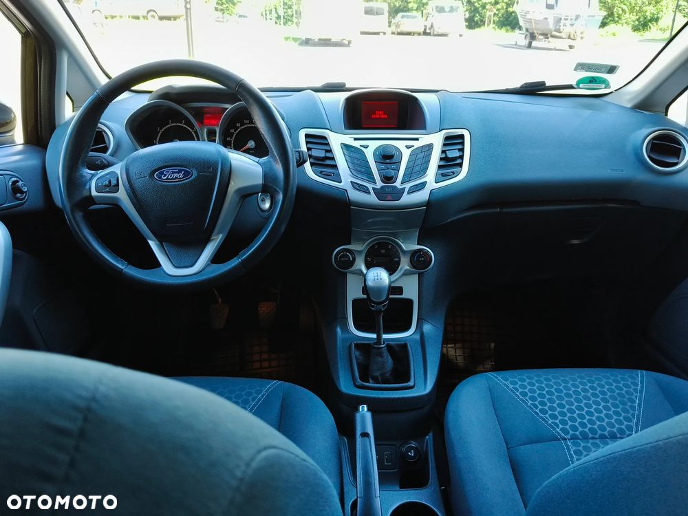 Ford Fiesta 1.25 Trend EU5 - 6