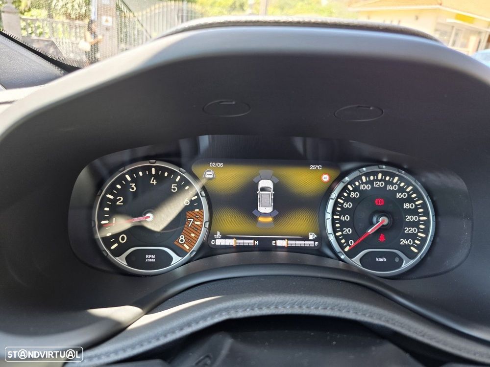 Jeep Renegade 1.0 T Limited - 15