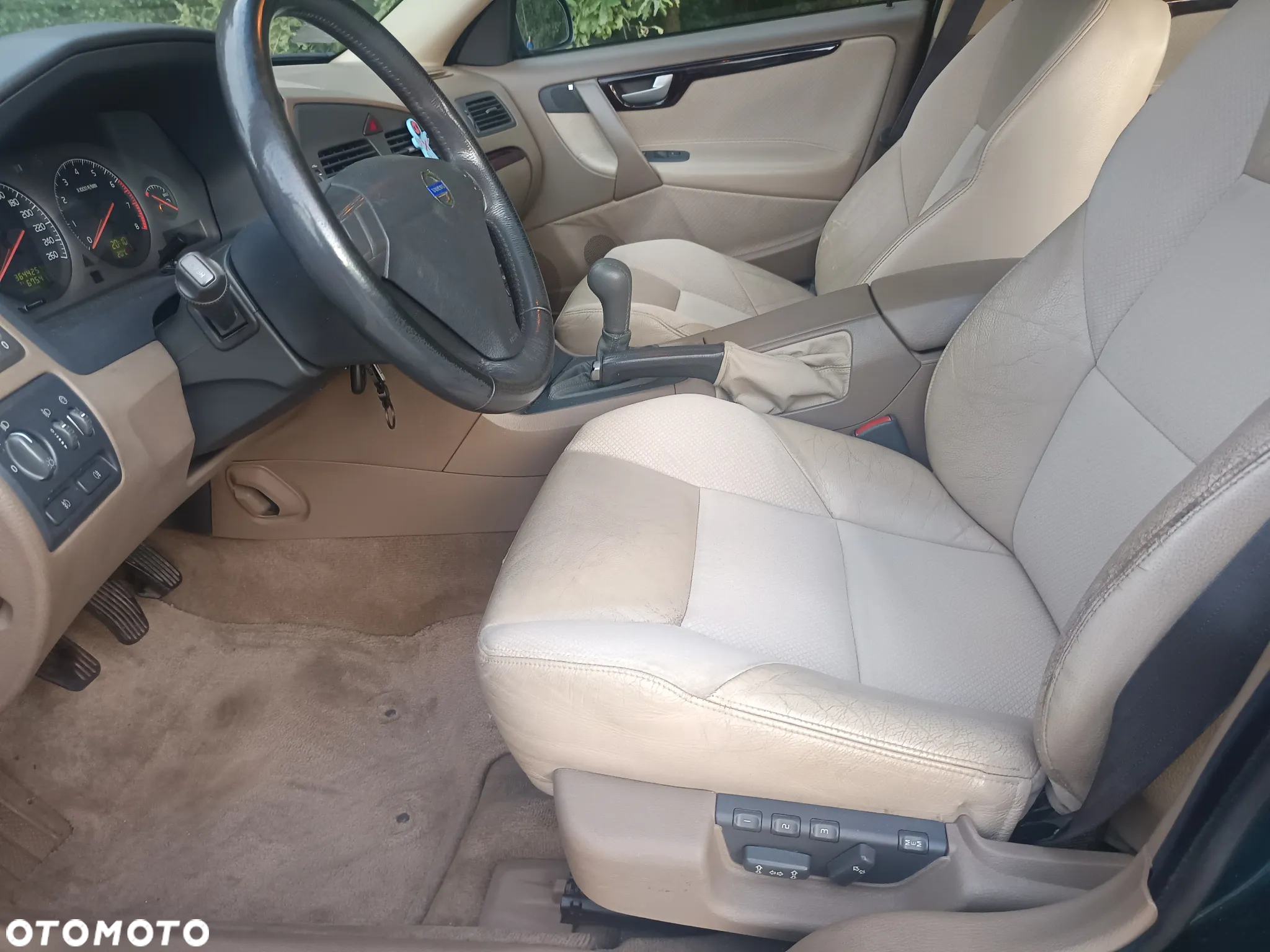 Volvo S60 2.4 - 19