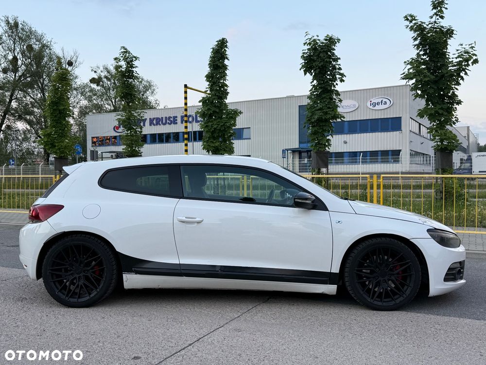 Volkswagen Scirocco 1.4 TSI R-Style - 2