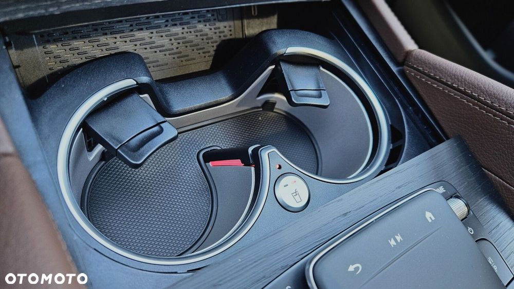 Mercedes-Benz GLE - 32