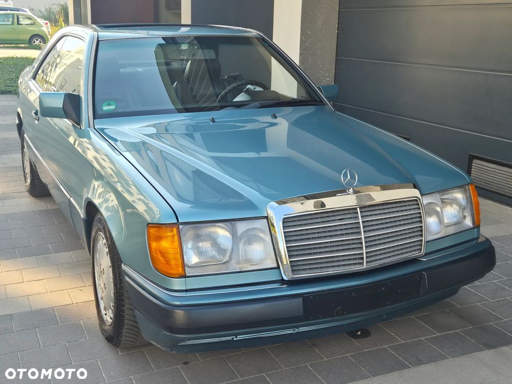 Mercedes-Benz W124 (1984-1993) - 23