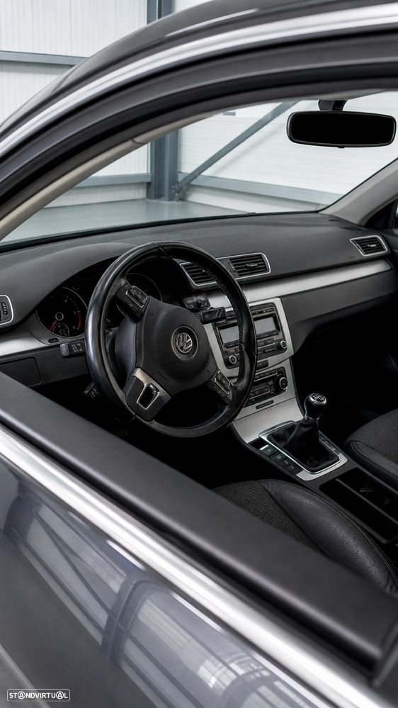 VW Passat Variant 1.6 TDI BlueMotion - 6
