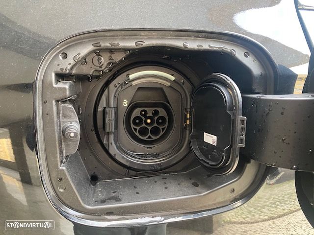 Mercedes-Benz A 250 e - 28