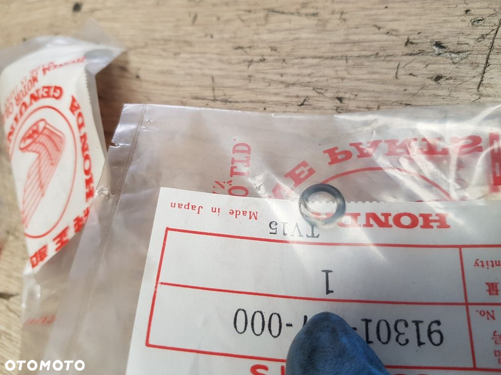 Uszczelka oring 6.8x1.9 Honda ATC250 Big Red  91301-027-000 - 4