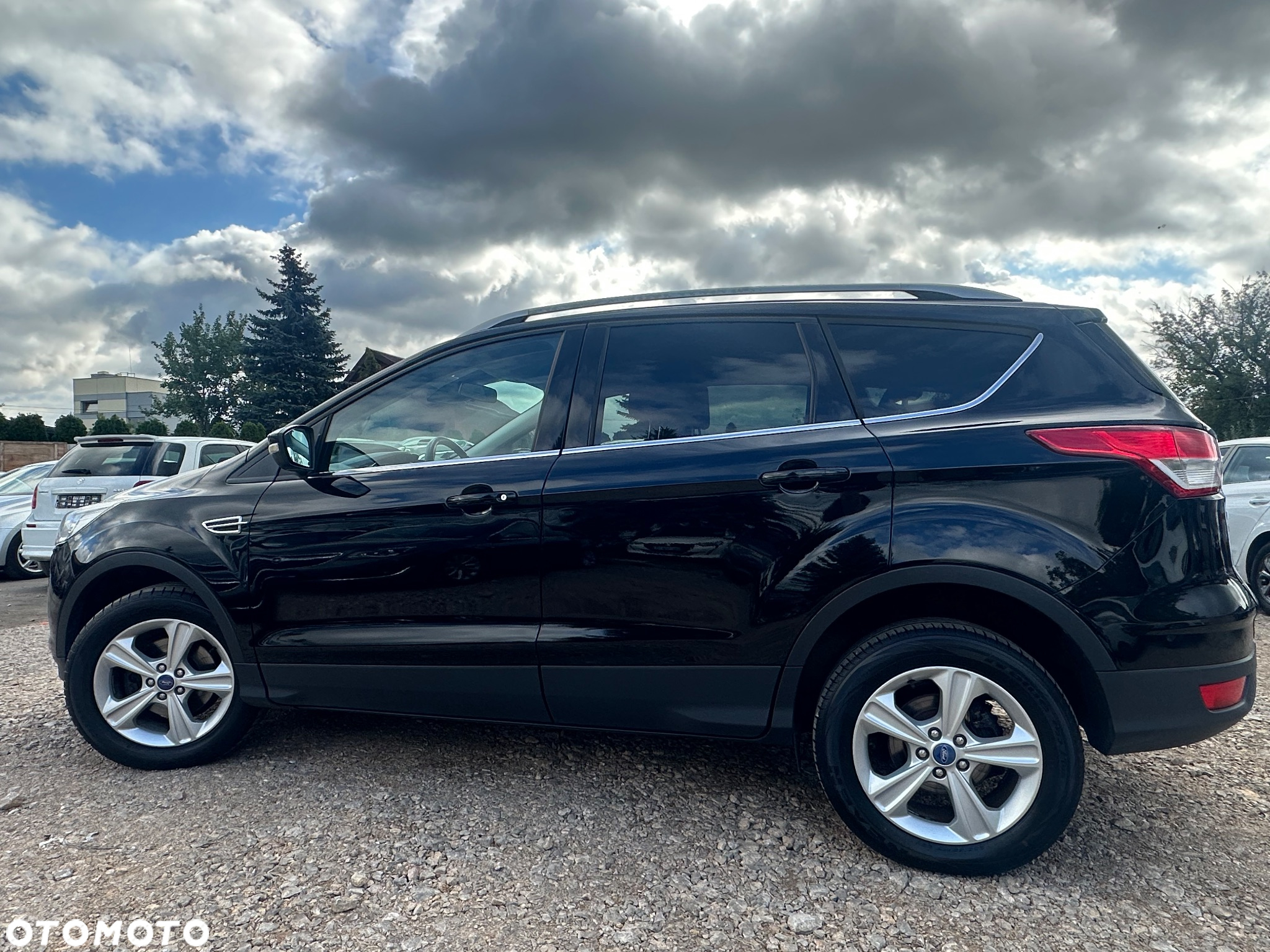 Ford Kuga 1.5 EcoBoost 2x4 Business Edition - 7