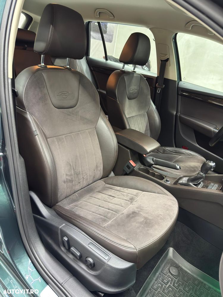 Skoda Octavia Combi Diesel 2.0 TDI 4X4 DSG Laurin&Klement - 20