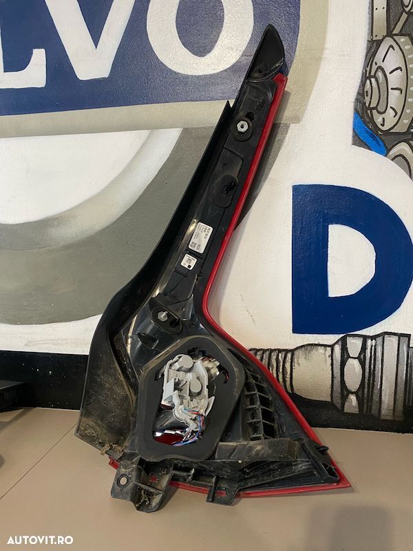 Stop stanga spate Volvo V60 Hybrid 2014+ 31395928 - 5