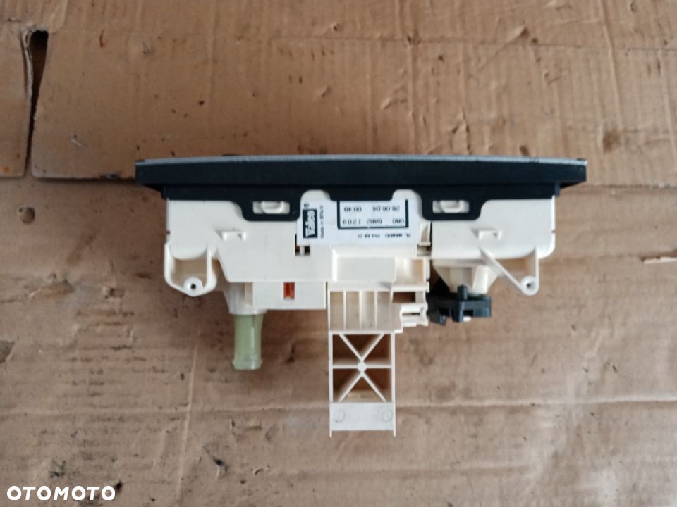 Panel nawiewu klimatyzacji klimy Opel Tigra B II - 3