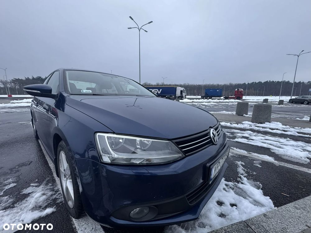Volkswagen Jetta 1.4 TSI Comfortline - 3