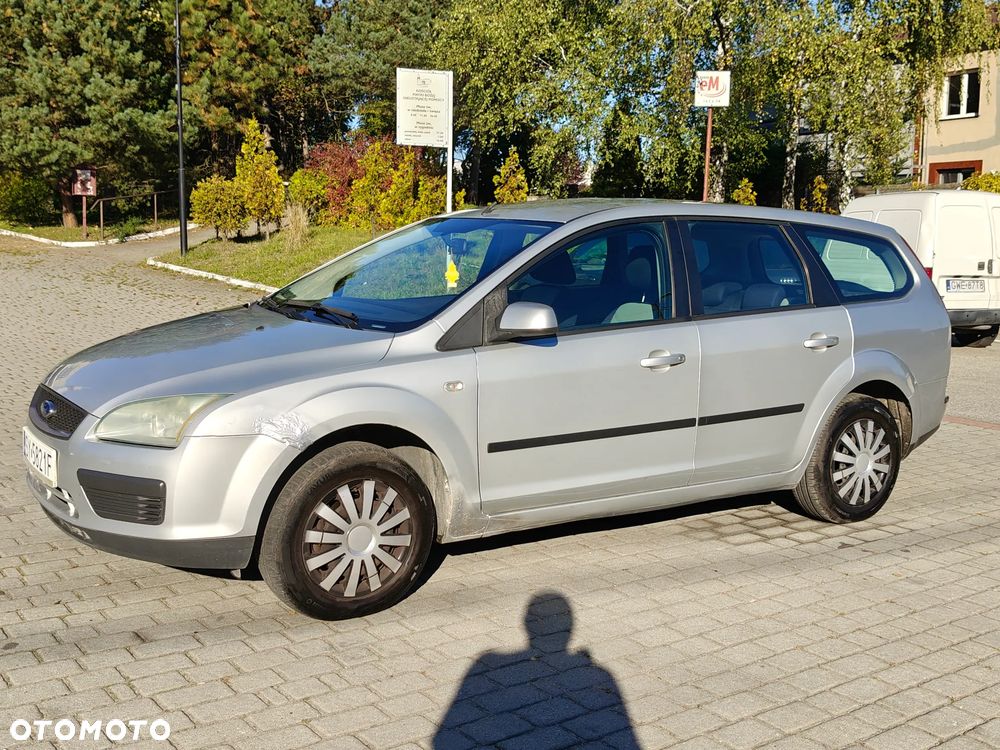 Ford Mondeo 1.8 GLX - 18