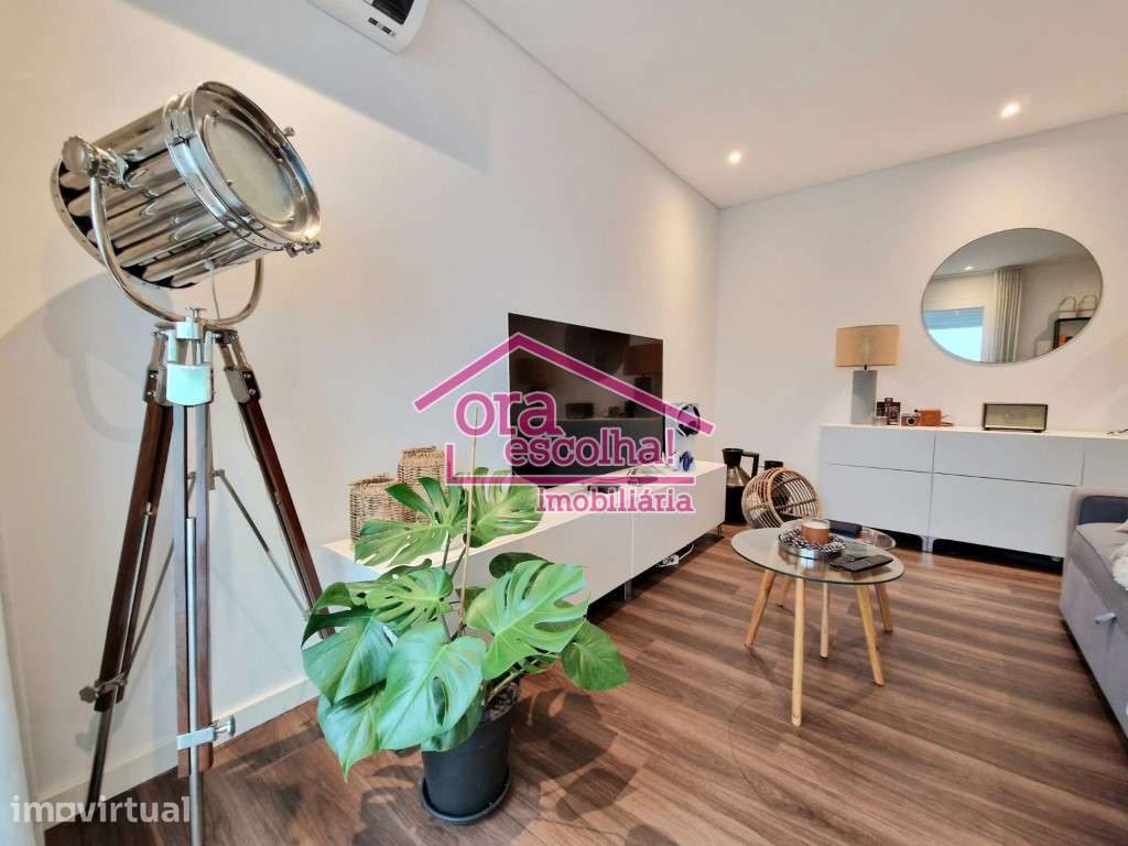 Apartamento T2 com SUÍTE e TERRAÇO no centro de Almada! - Grande imagem: 4/14