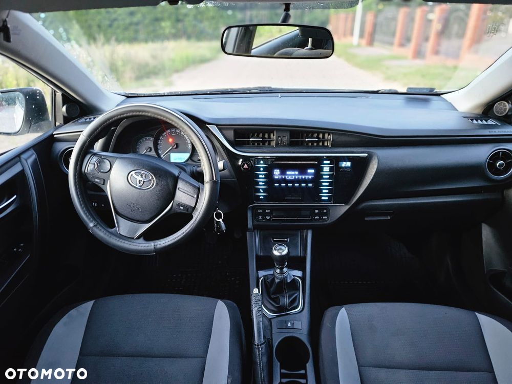 Toyota Auris - 6