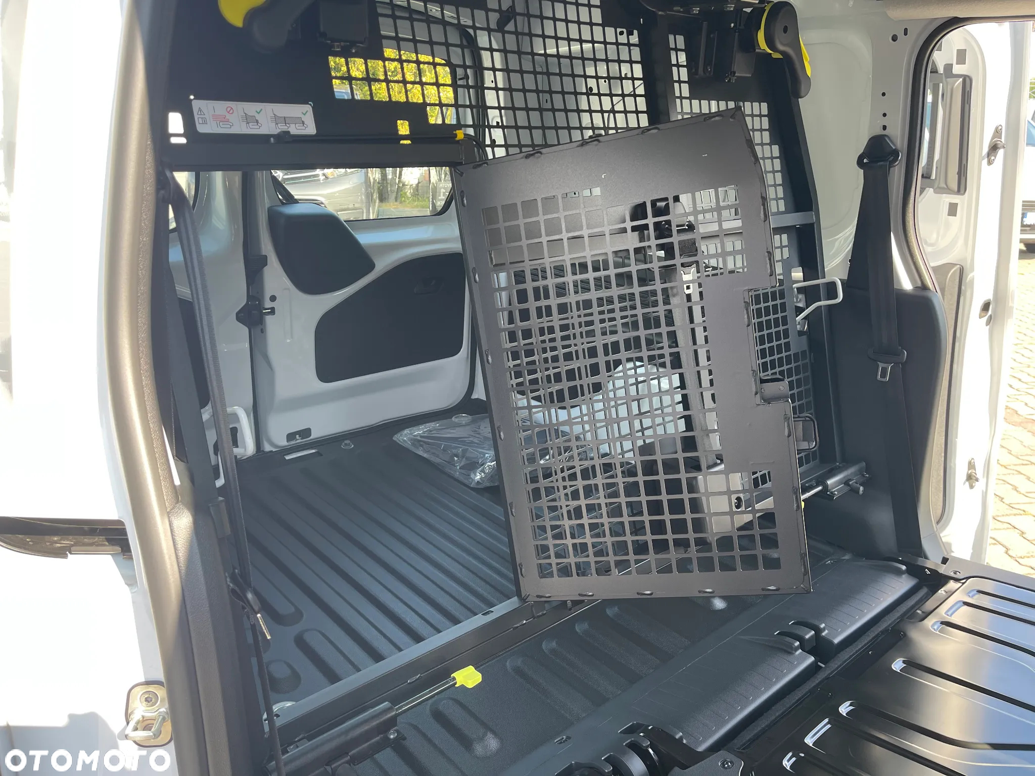 Toyota Proace City 1.5 D-4D Long 2,4t Active (bryg.) - 18