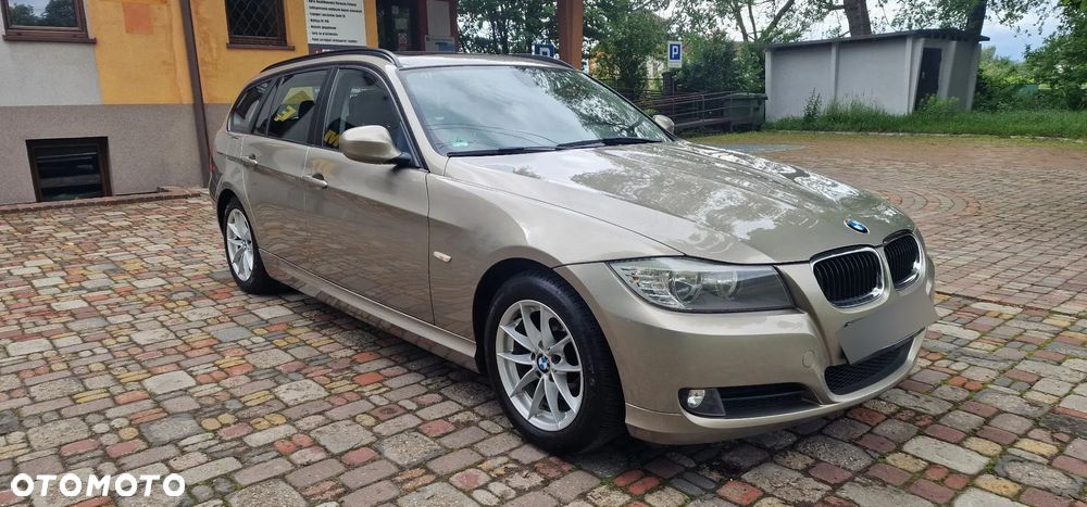 BMW Seria 3 320d DPF Edition Sport - 22