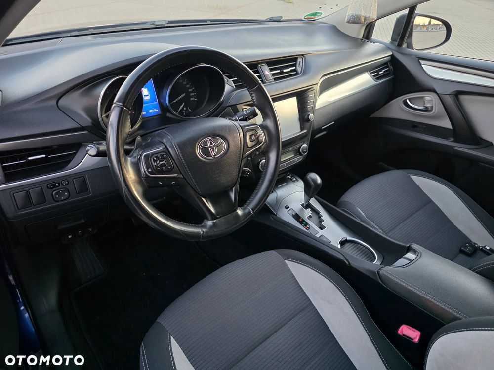 Toyota Avensis Touring Sports 1.8 Multidrive S Comfort - 17
