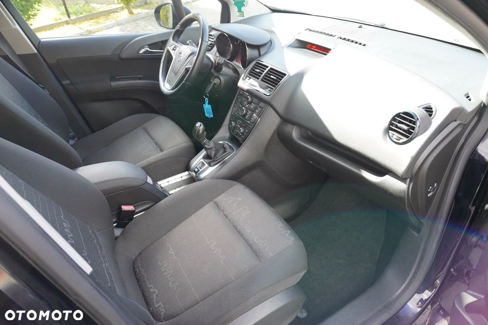 Opel Meriva 1.4 T Cosmo S&S - 9